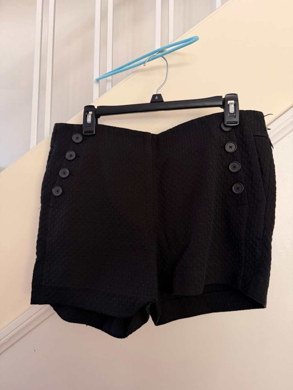 Loft Black Textured Button-Accent Women's Shorts